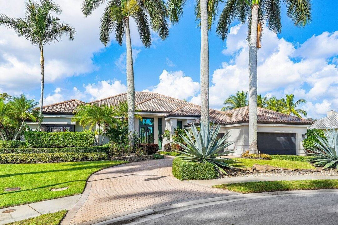 For Sale: $3,299,000 (3 beds, 3 baths, 3819 Square Feet)