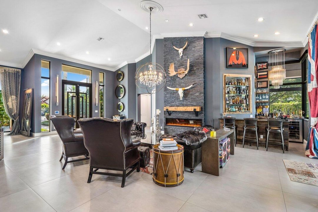 For Sale: $3,299,000 (3 beds, 3 baths, 3819 Square Feet)