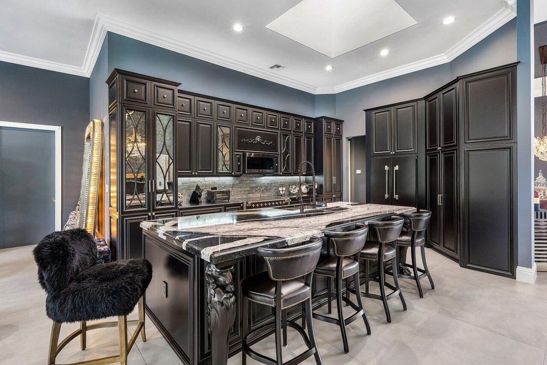 For Sale: $3,299,000 (3 beds, 3 baths, 3819 Square Feet)