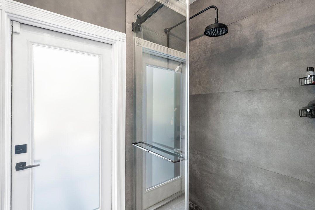 For Sale: $3,299,000 (3 beds, 3 baths, 3819 Square Feet)