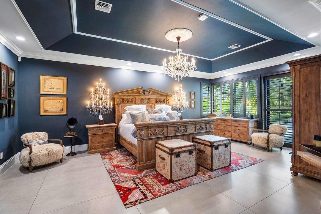 For Sale: $3,299,000 (3 beds, 3 baths, 3819 Square Feet)