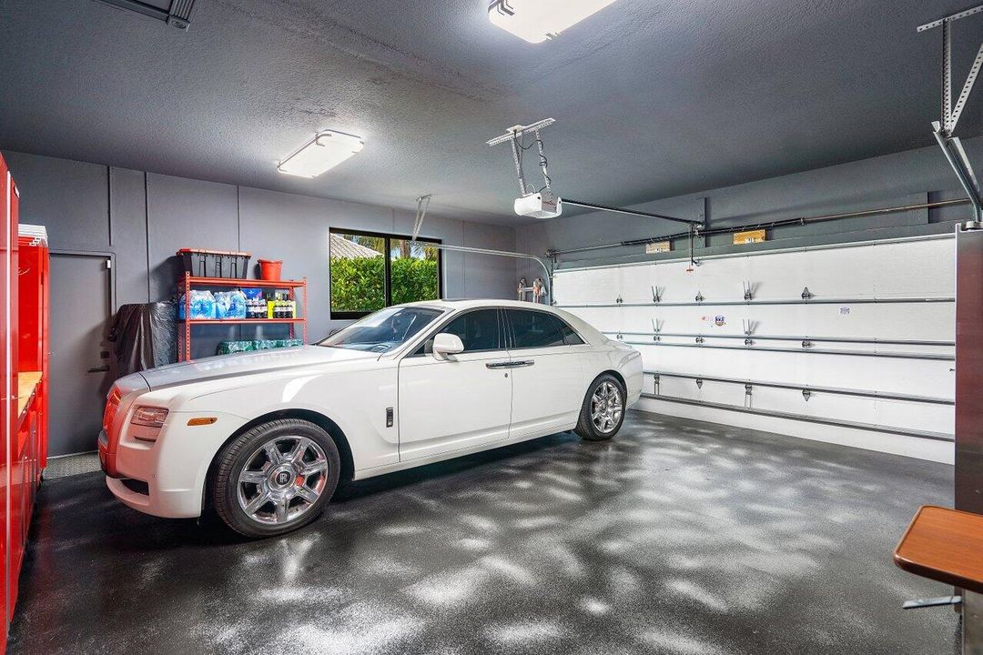 For Sale: $3,299,000 (3 beds, 3 baths, 3819 Square Feet)