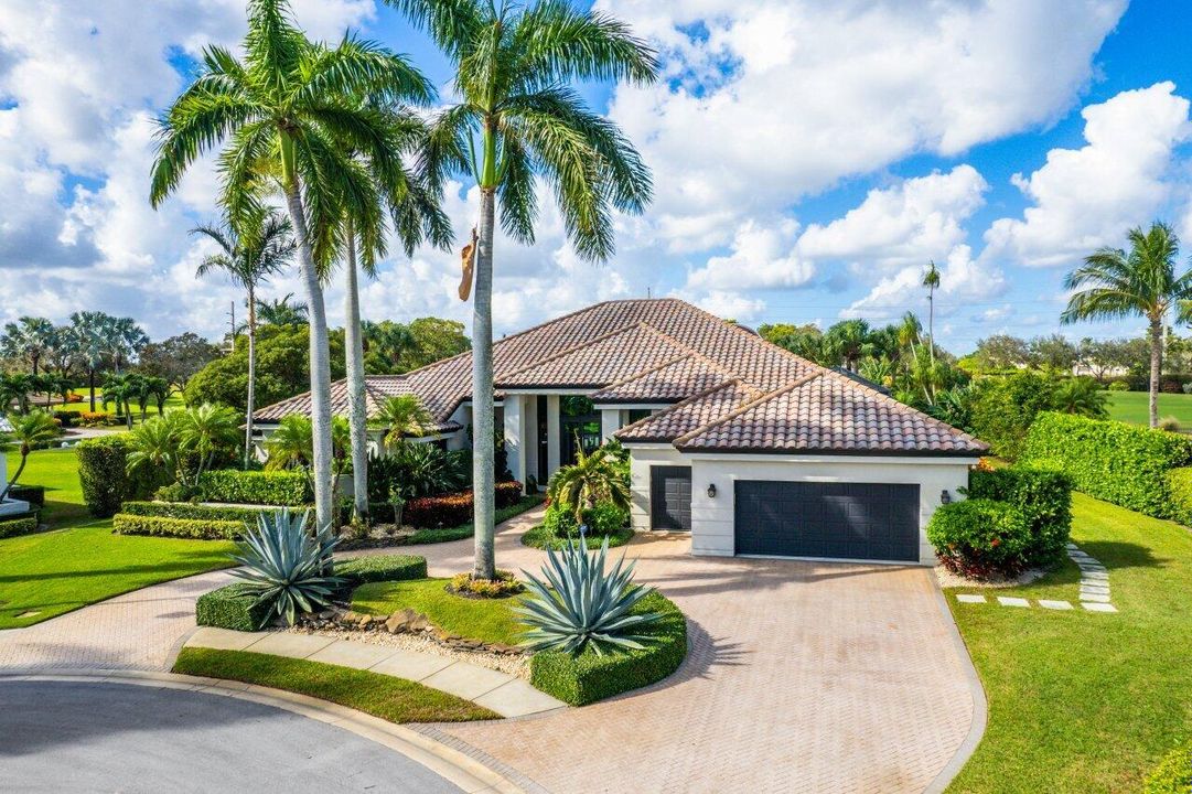 For Sale: $3,299,000 (3 beds, 3 baths, 3819 Square Feet)