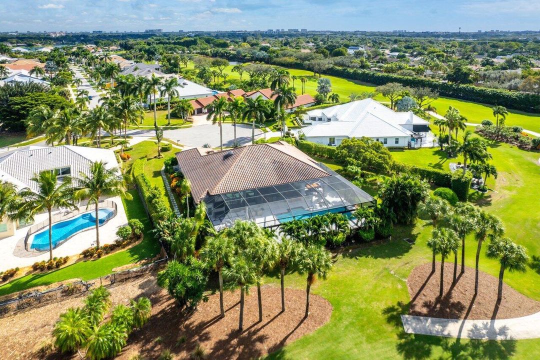 For Sale: $3,299,000 (3 beds, 3 baths, 3819 Square Feet)