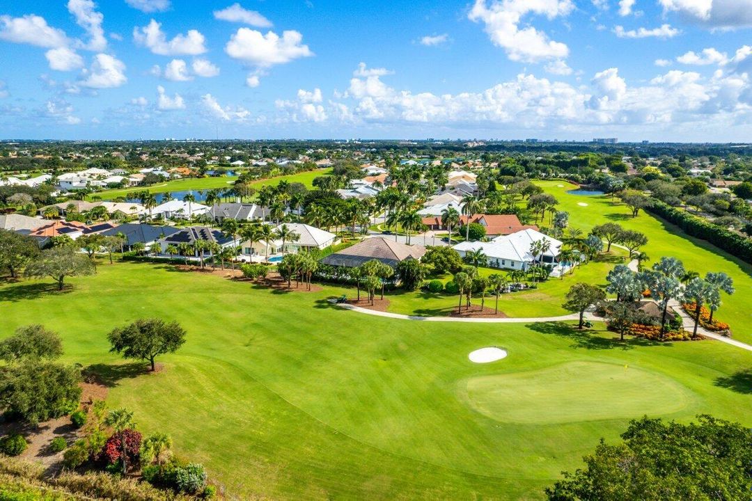 For Sale: $3,299,000 (3 beds, 3 baths, 3819 Square Feet)