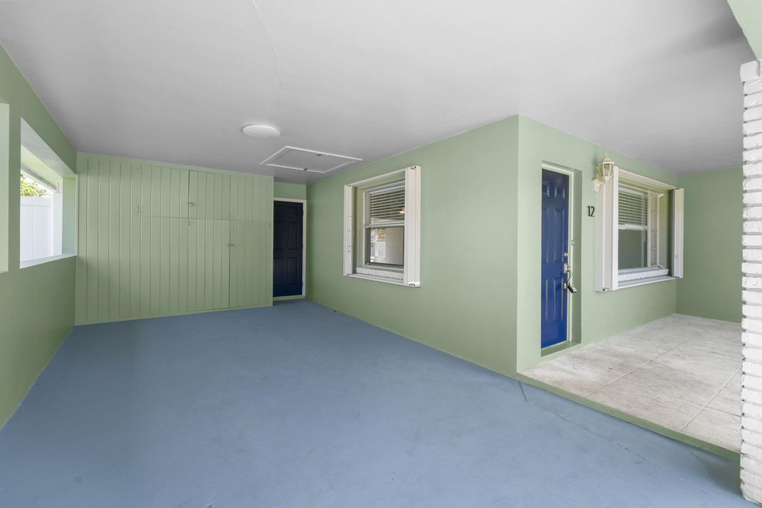 For Rent: $3,200 (2 beds, 2 baths, 2051 Square Feet)