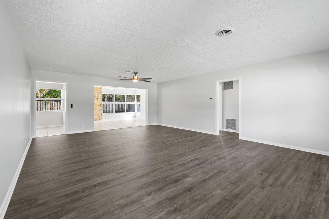 For Rent: $3,200 (2 beds, 2 baths, 2051 Square Feet)