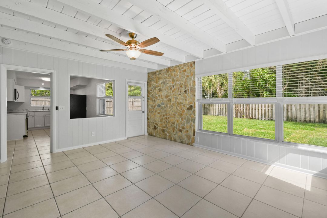 For Rent: $3,200 (2 beds, 2 baths, 2051 Square Feet)