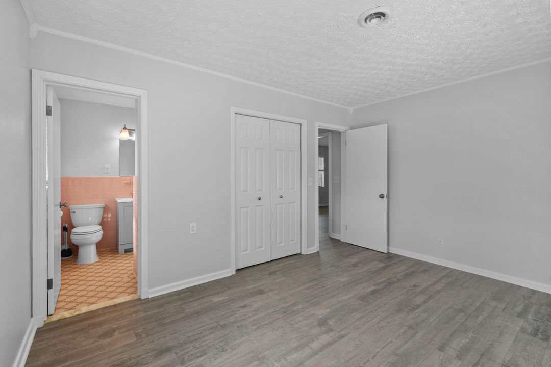 For Rent: $3,200 (2 beds, 2 baths, 2051 Square Feet)