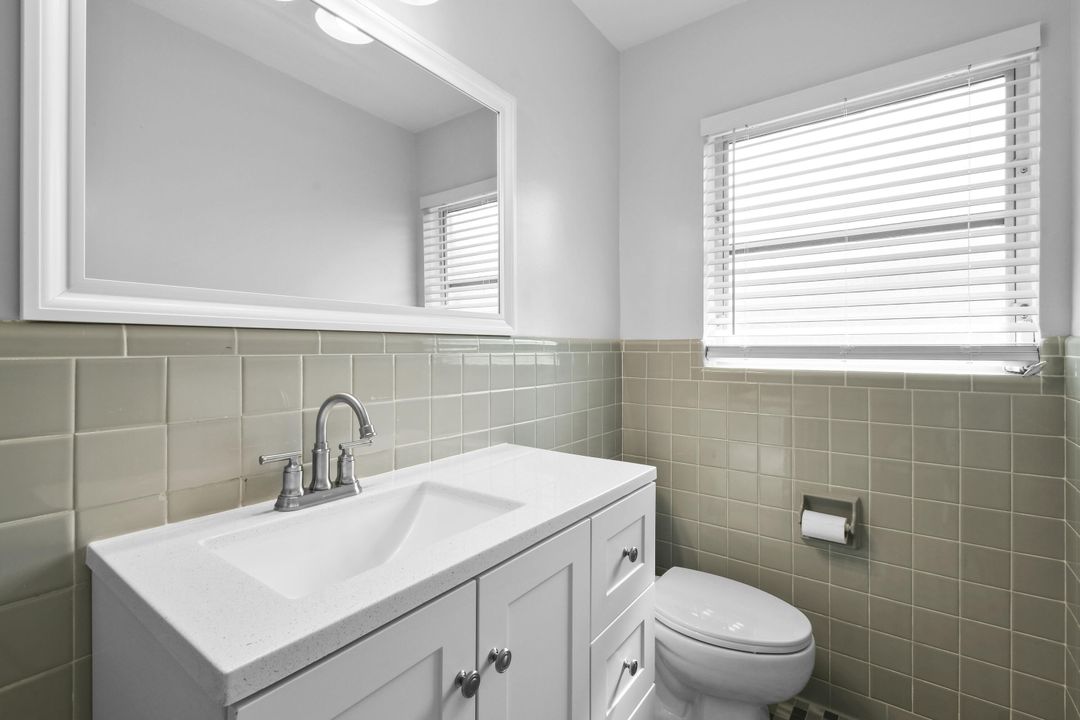 For Rent: $3,200 (2 beds, 2 baths, 2051 Square Feet)