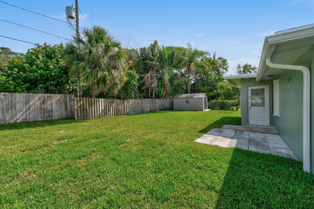 For Rent: $3,200 (2 beds, 2 baths, 2051 Square Feet)