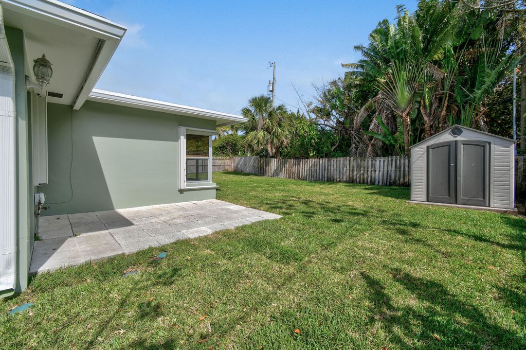 For Rent: $3,200 (2 beds, 2 baths, 2051 Square Feet)