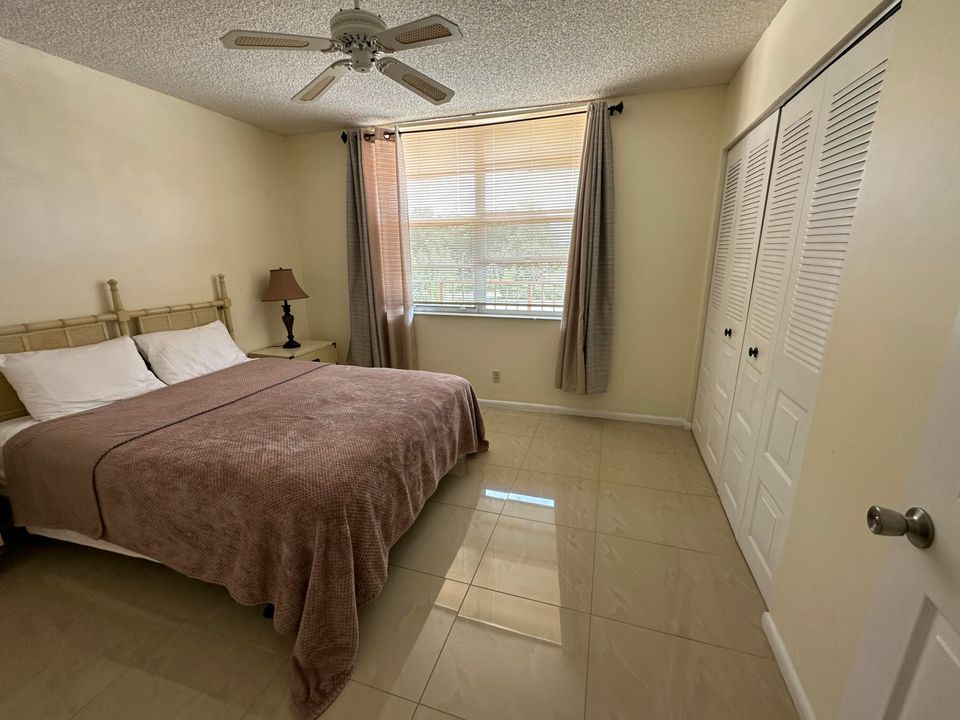 For Rent: $2,000 (2 beds, 2 baths, 1060 Square Feet)