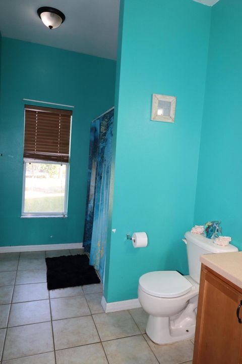 待售: $399,000 (4 贝兹, 2 浴室, 1938 平方英尺)