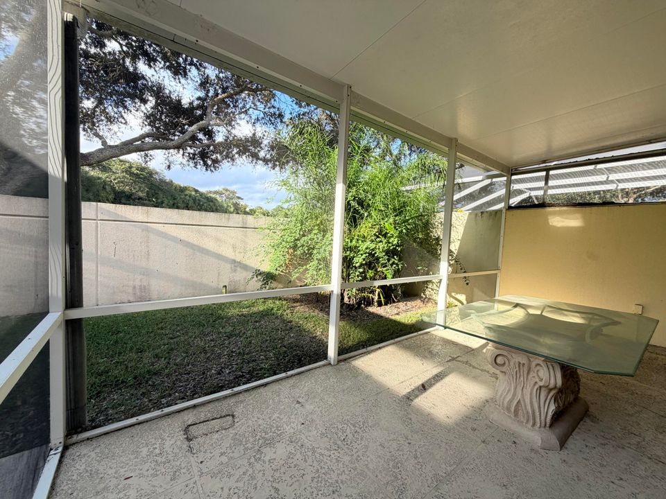 出租: $3,100 (3 贝兹, 2 浴室, 1500 平方英尺)