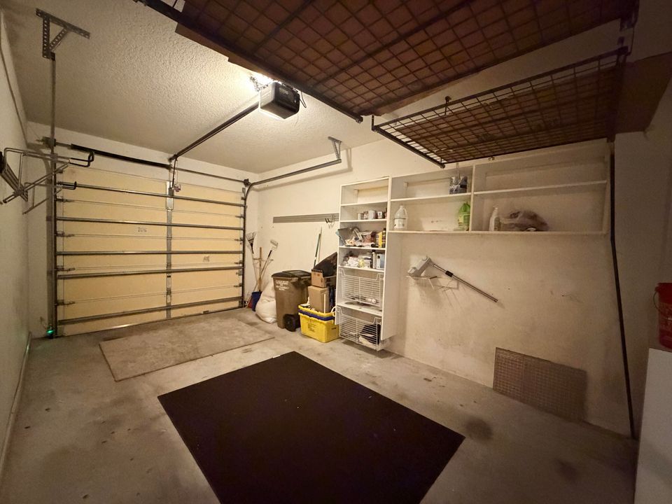 出租: $3,100 (3 贝兹, 2 浴室, 1500 平方英尺)