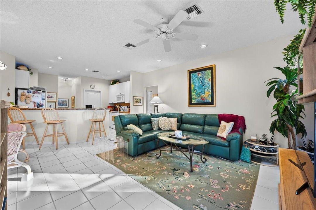 На продажу: $500,000 (3 спален, 2 ванн, 1790 Квадратных фут)