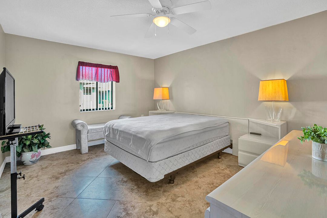 出租: $2,200 (2 贝兹, 2 浴室, 1288 平方英尺)