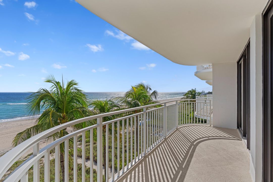 На продажу: $3,295,000 (2 спален, 2 ванн, 2598 Квадратных фут)