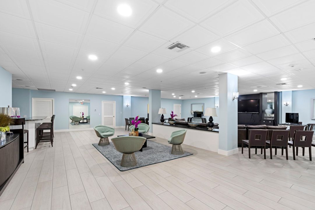 На продажу: $3,295,000 (2 спален, 2 ванн, 2598 Квадратных фут)