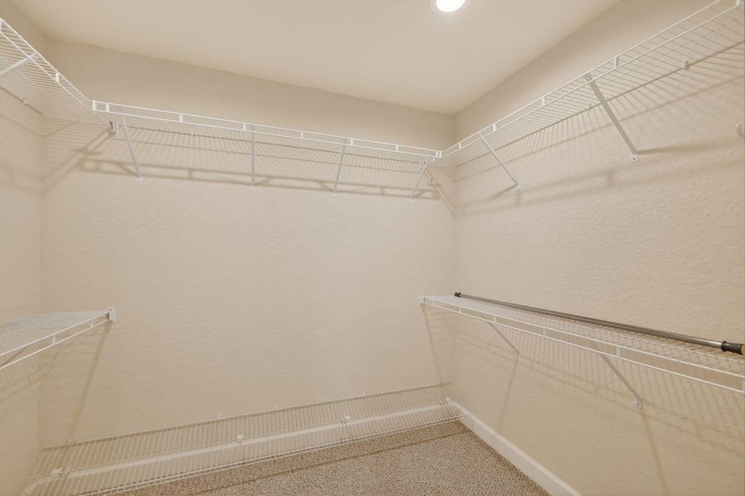 En Venta: $179,999 (2 camas, 2 baños, 1463 Pies cuadrados)