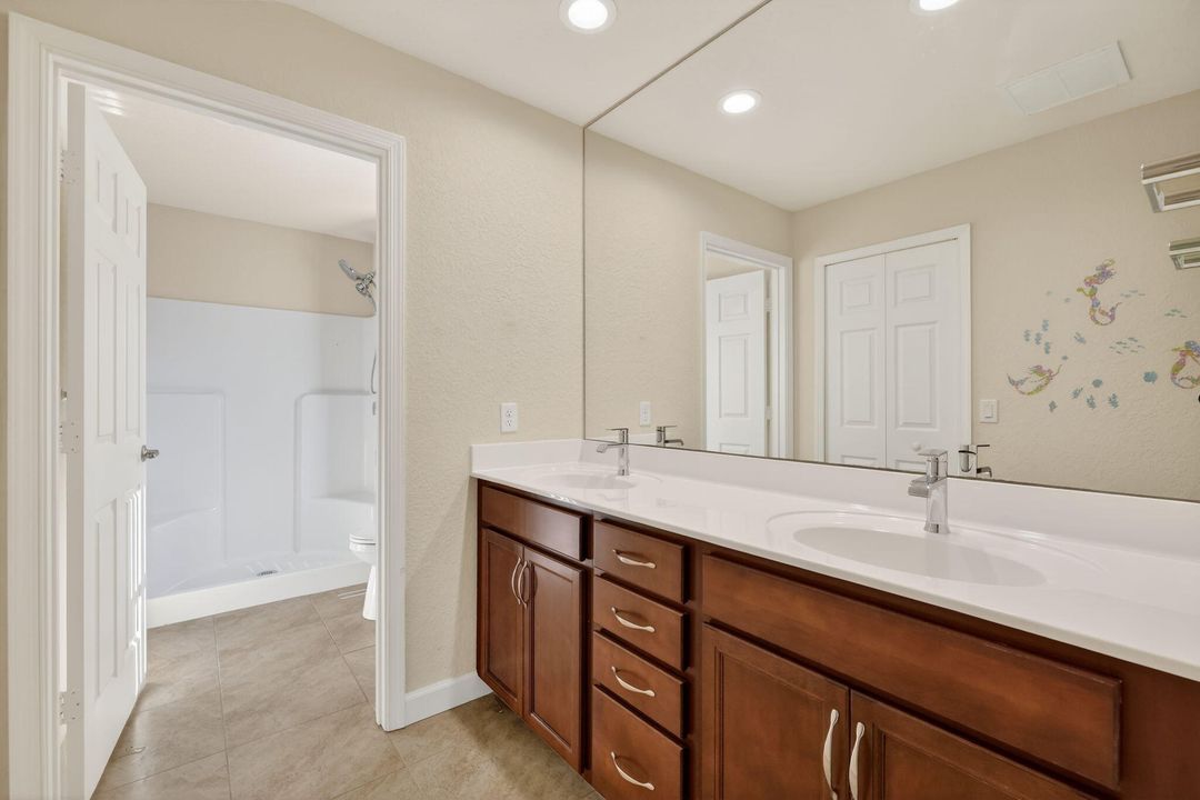 En Venta: $179,999 (2 camas, 2 baños, 1463 Pies cuadrados)