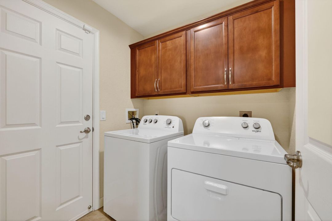 En Venta: $179,999 (2 camas, 2 baños, 1463 Pies cuadrados)