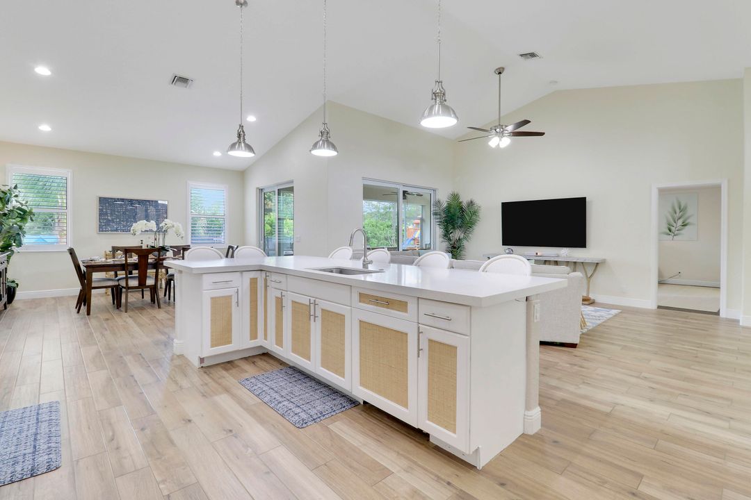 待售: $849,995 (3 贝兹, 2 浴室, 2096 平方英尺)