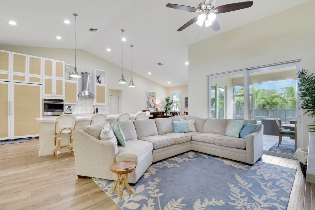 待售: $849,995 (3 贝兹, 2 浴室, 2096 平方英尺)