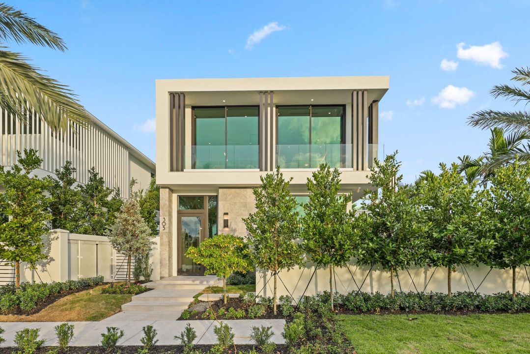 For Sale: $5,000,000 (5 beds, 5 baths, 5429 Square Feet)