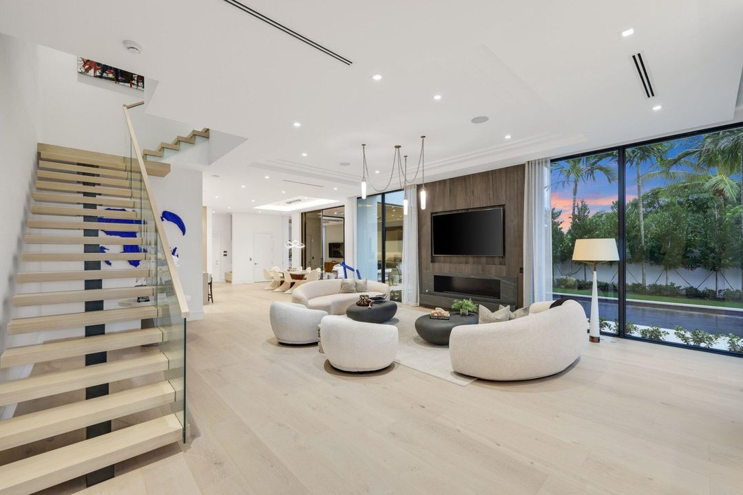 For Sale: $5,000,000 (5 beds, 5 baths, 5429 Square Feet)