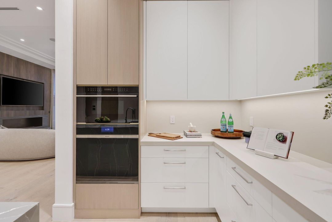 For Sale: $5,000,000 (5 beds, 5 baths, 5429 Square Feet)