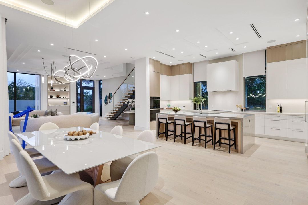 For Sale: $5,000,000 (5 beds, 5 baths, 5429 Square Feet)