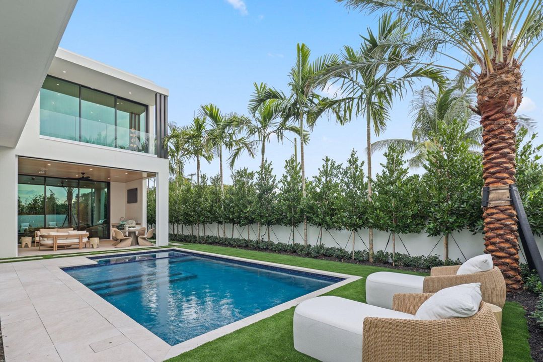 For Sale: $5,000,000 (5 beds, 5 baths, 5429 Square Feet)