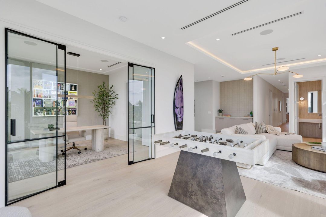 For Sale: $5,000,000 (5 beds, 5 baths, 5429 Square Feet)