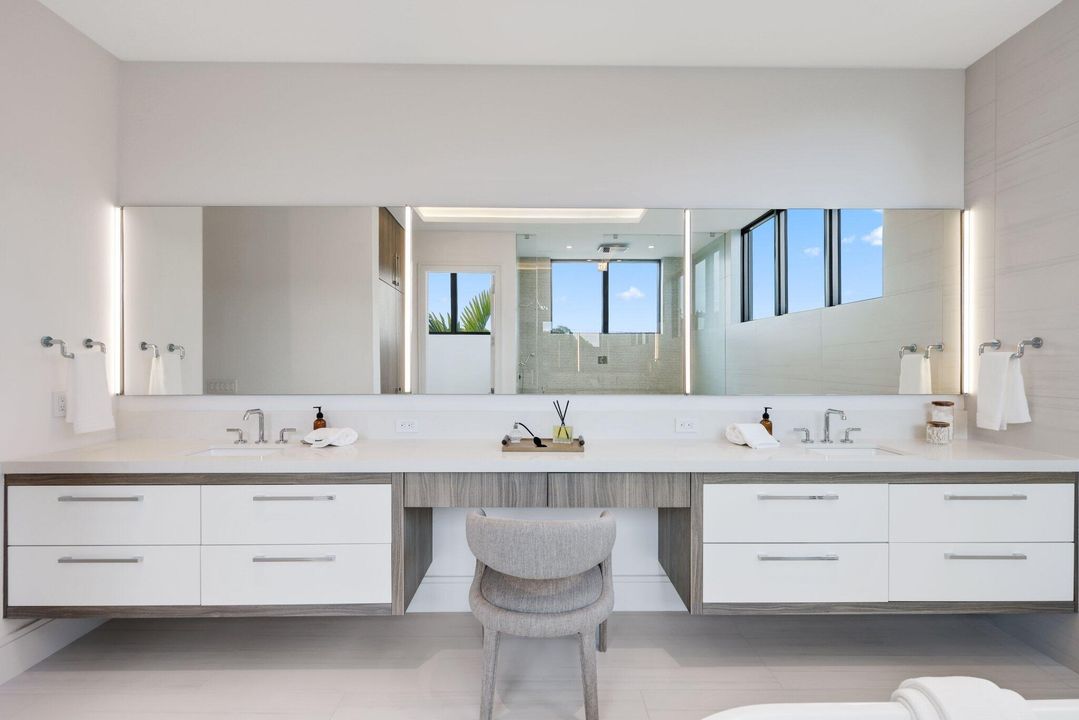 For Sale: $5,000,000 (5 beds, 5 baths, 5429 Square Feet)