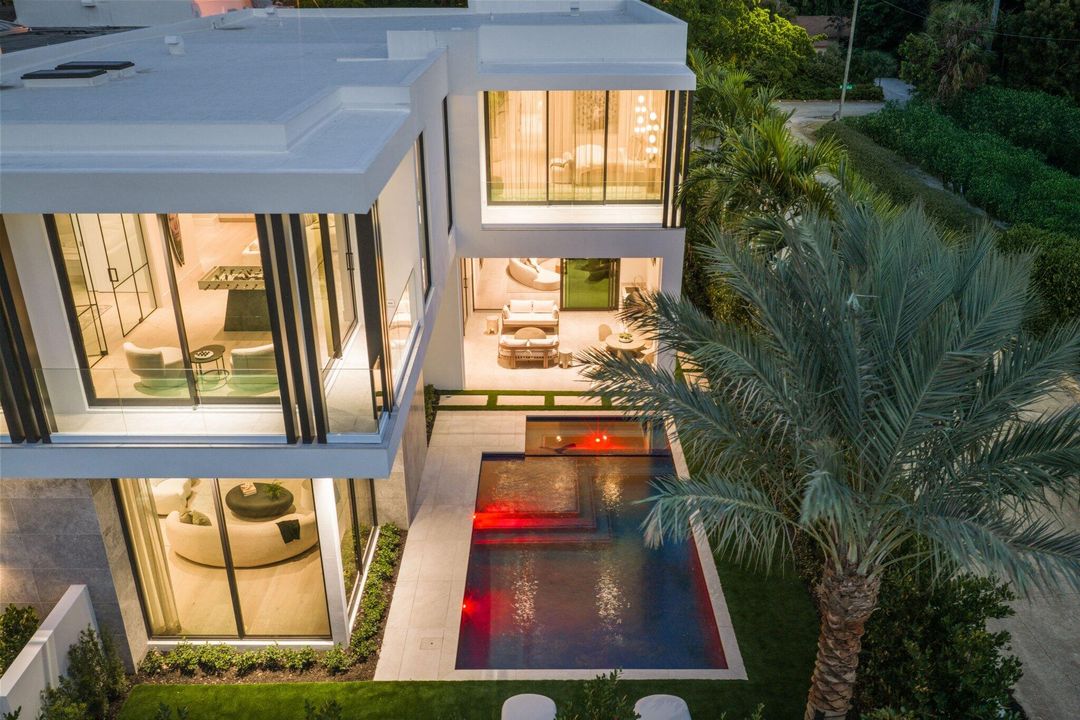 For Sale: $5,000,000 (5 beds, 5 baths, 5429 Square Feet)