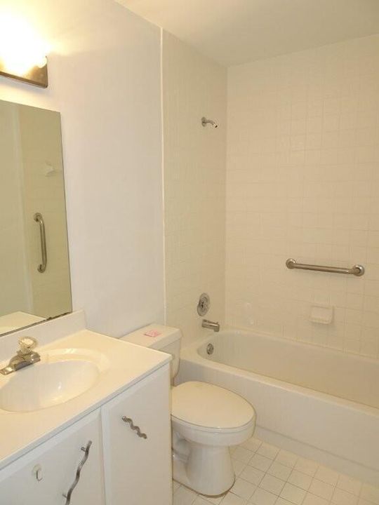 En Venta: $285,000 (2 camas, 2 baños, 1822 Pies cuadrados)