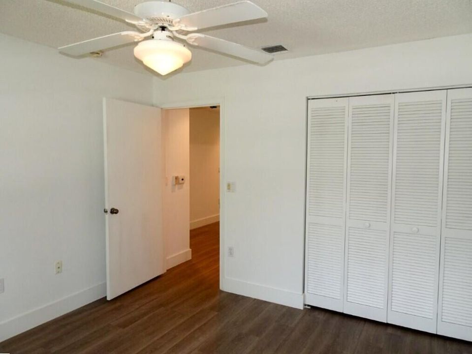 En Venta: $285,000 (2 camas, 2 baños, 1822 Pies cuadrados)