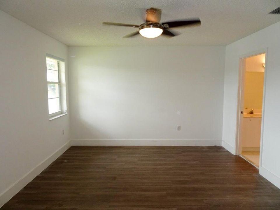 En Venta: $285,000 (2 camas, 2 baños, 1822 Pies cuadrados)