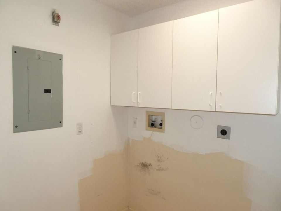 En Venta: $285,000 (2 camas, 2 baños, 1822 Pies cuadrados)