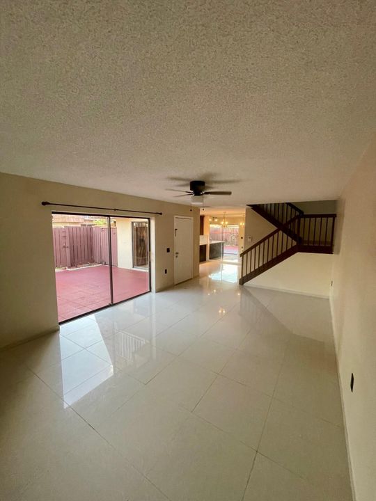 For Rent: $2,250 (2 beds, 2 baths, 1288 Square Feet)