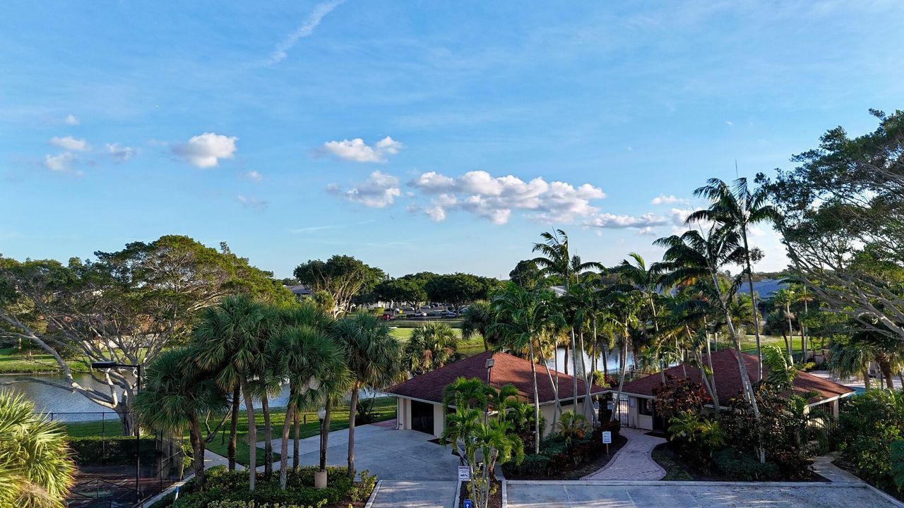 For Rent: $2,250 (2 beds, 2 baths, 1288 Square Feet)