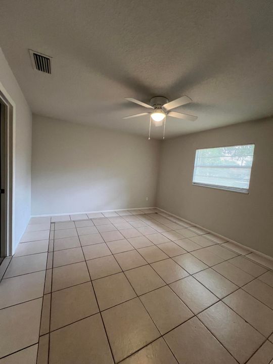 待售: $269,000 (3 贝兹, 2 浴室, 1380 平方英尺)