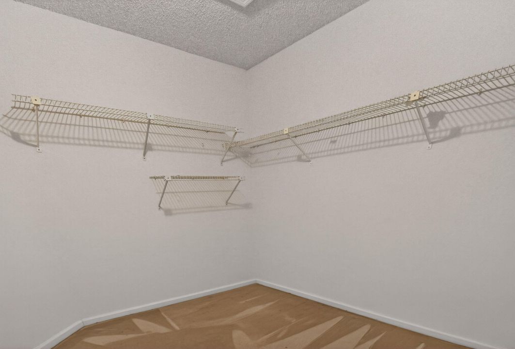 待售: $450,000 (3 贝兹, 3 浴室, 1699 平方英尺)