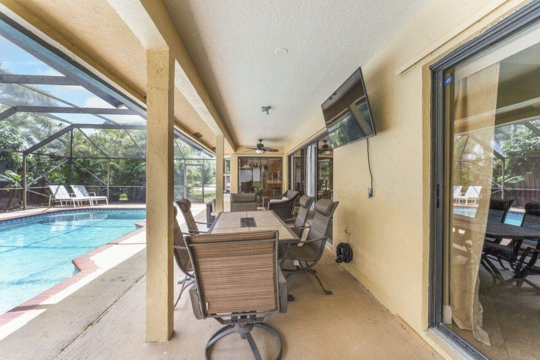 For Rent: $4,000 (3 beds, 2 baths, 1975 Square Feet)