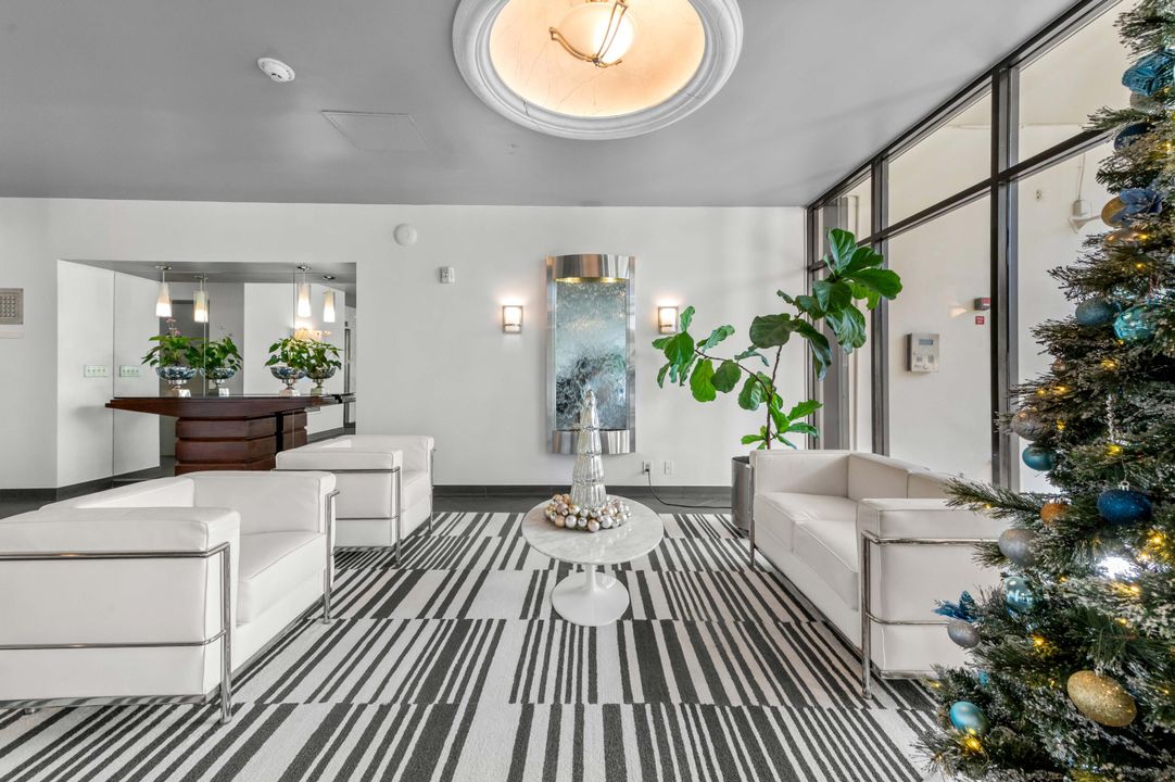 В аренду: $2,000 (1 спален, 1 ванн, 894 Квадратных фут)