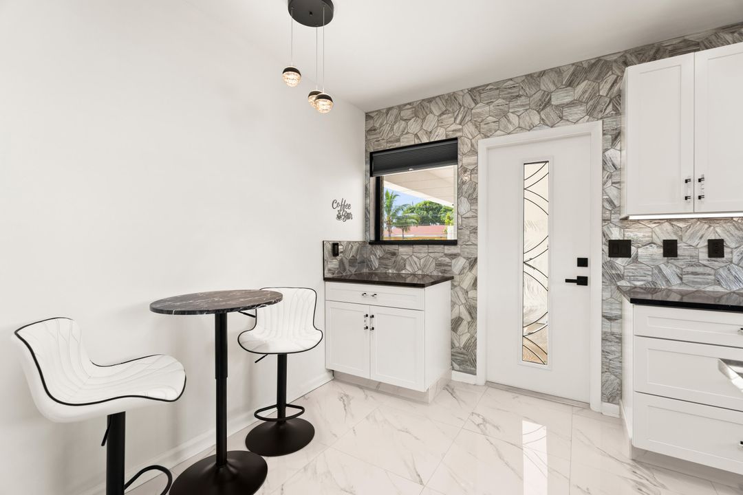 На продажу: $595,000 (3 спален, 2 ванн, 1410 Квадратных фут)