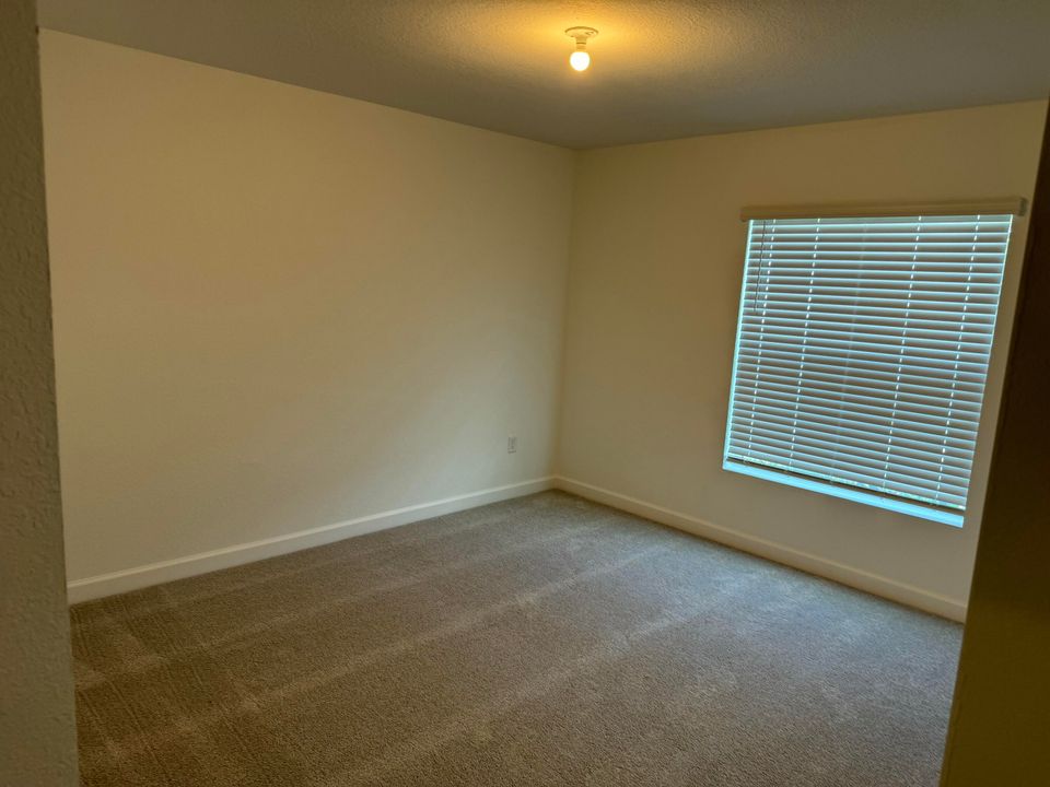 En Renta: $2,700 (4 camas, 2 baños, 1817 Pies cuadrados)