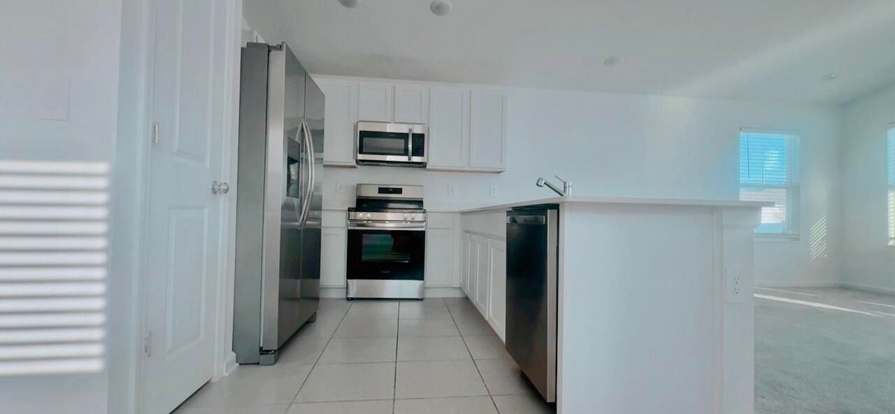 For Rent: $1,850 (3 beds, 2 baths, 1300 Square Feet)